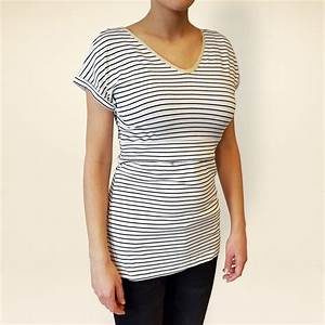 Zwangerschaps- en borstvoedingsshirt Striped
